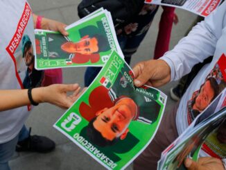 Crean álbum del Mundial con rostros de desaparecidos