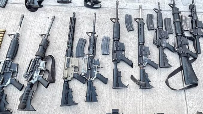 Aseguran arsenal en Badiraguato, Sinaloa